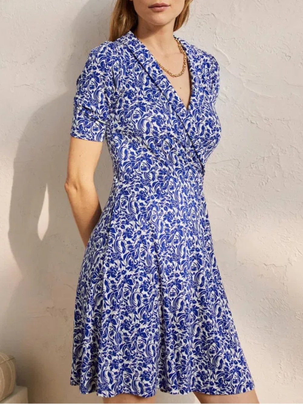 Boden Dress US Size 12 Fixed Wrap Stretch Jersey Blue Floral Birds Ecovero Tea